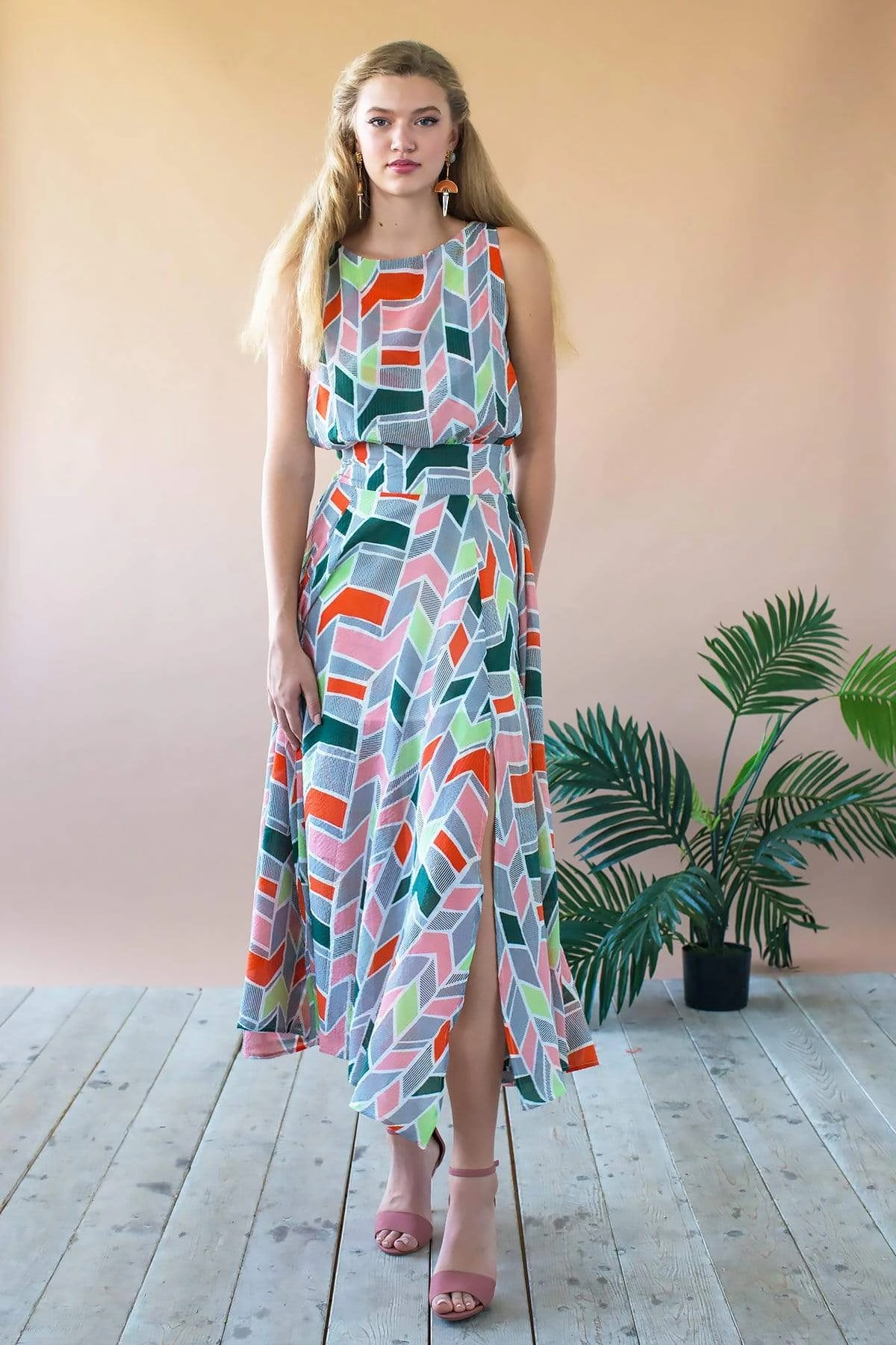 Everyday Glam Xena Dress - Peach Geo