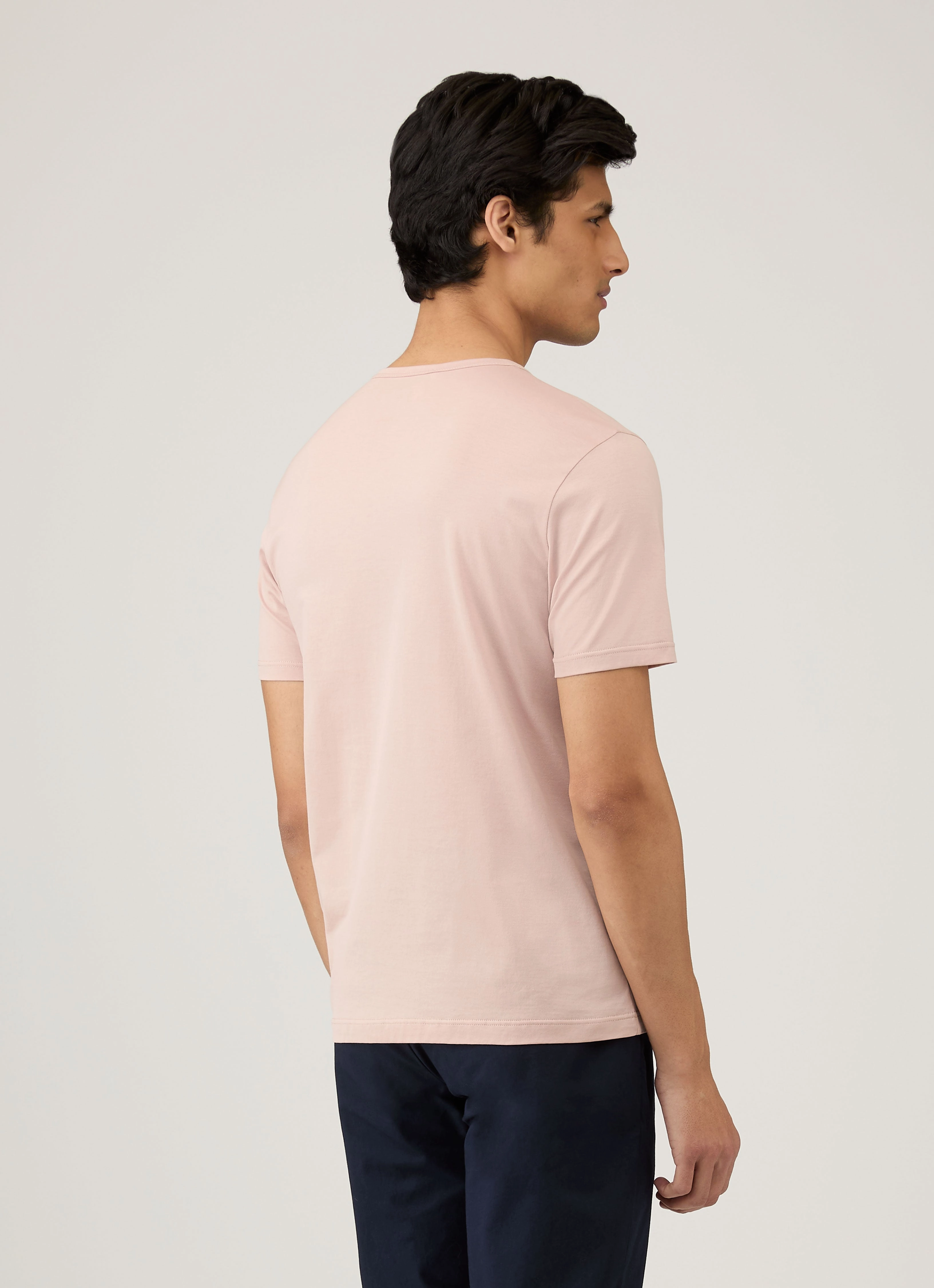 Everyday Pick Weekend Men's Classic T-shirt in Pale Pink
