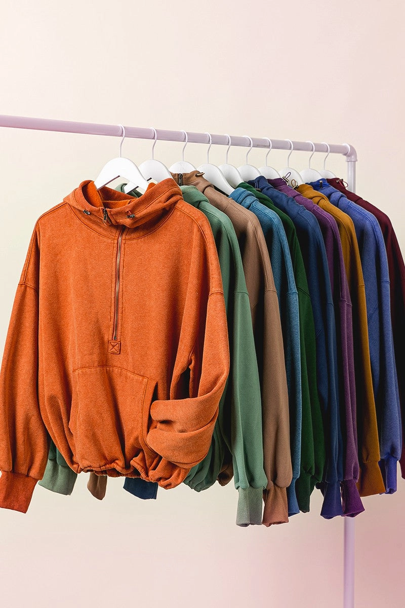 Sporty Chic Adjustable Fit Design IP8347-01 | STITCH DETAILED ELASTIC HEM HALF ZIP FLEECE HOODIE