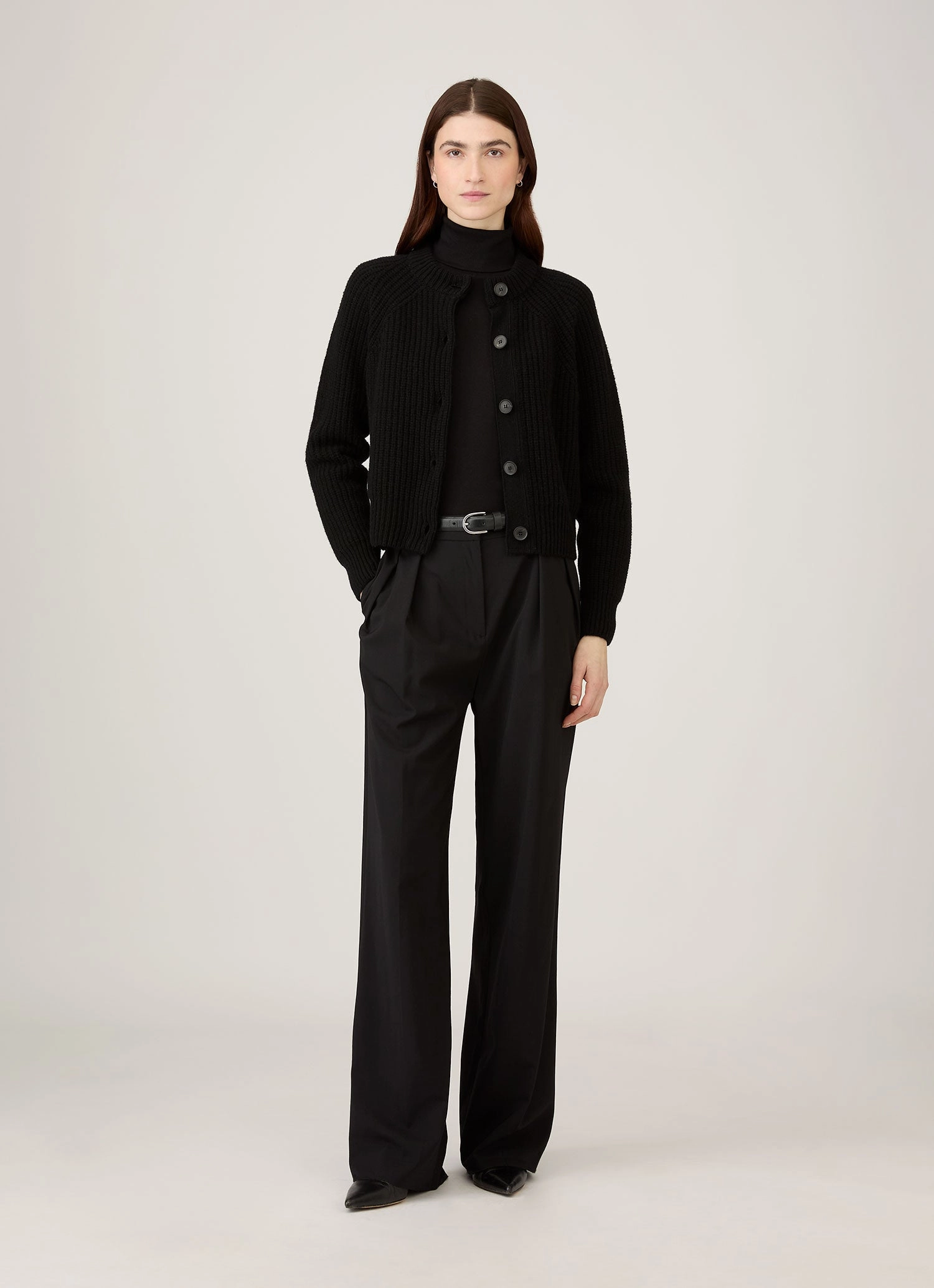 Everyday Shirt Women's Ribbed Crew Neck Cardigan in Black