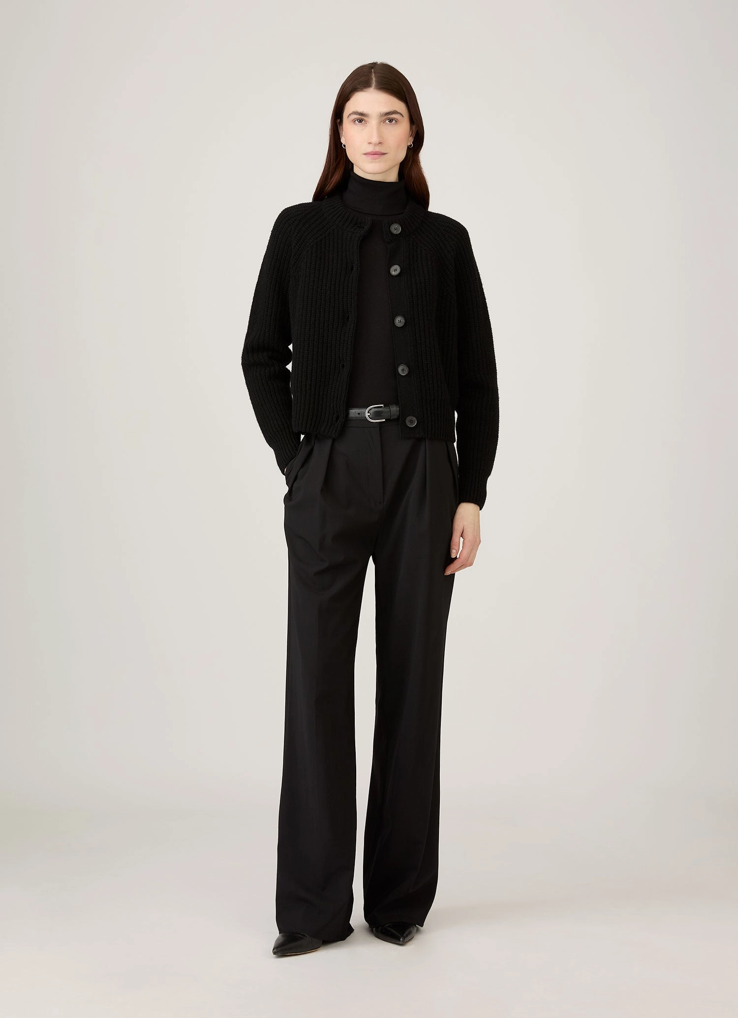 Everyday Shirt Women's Ribbed Crew Neck Cardigan in Black