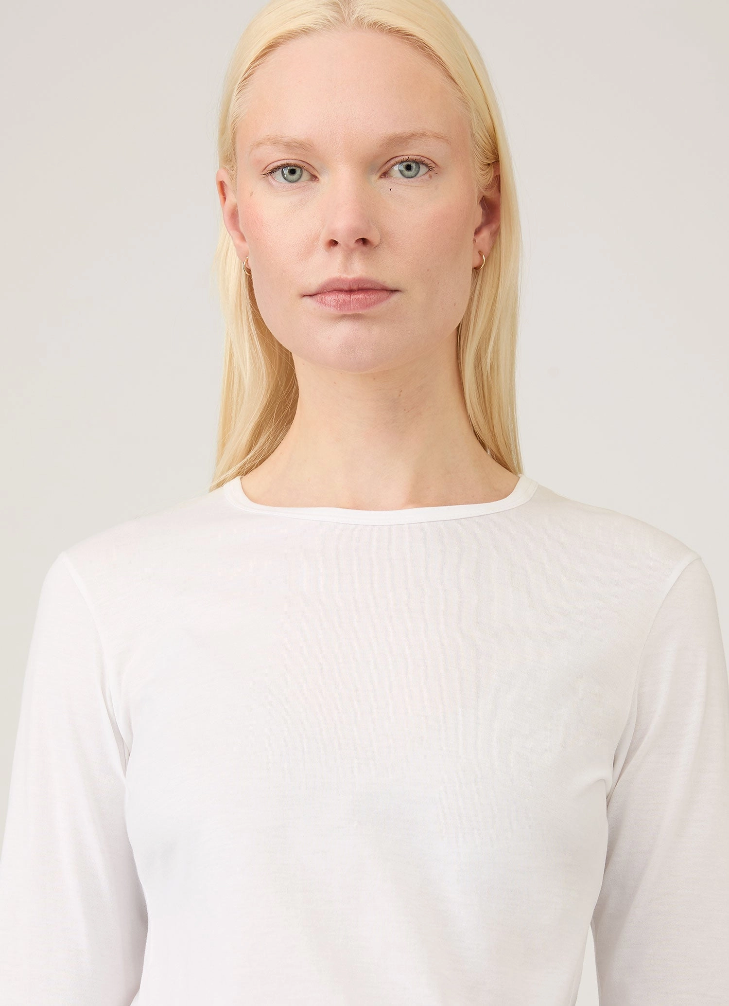 Everyday Wear Women's Long Sleeve Classic T-shirt in White