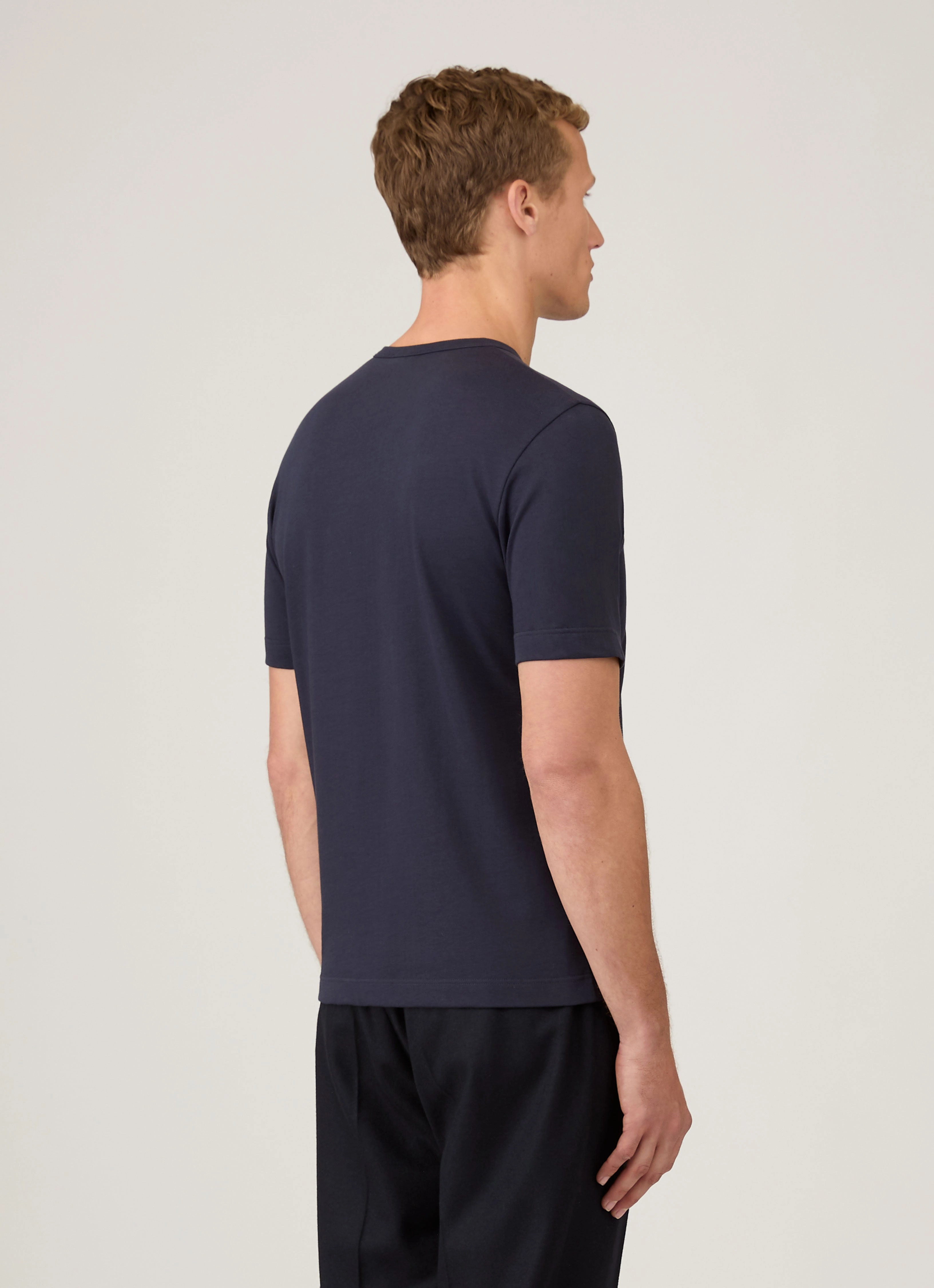 Fashionable Comfort Men's Single Jersey T-shirt in Navy