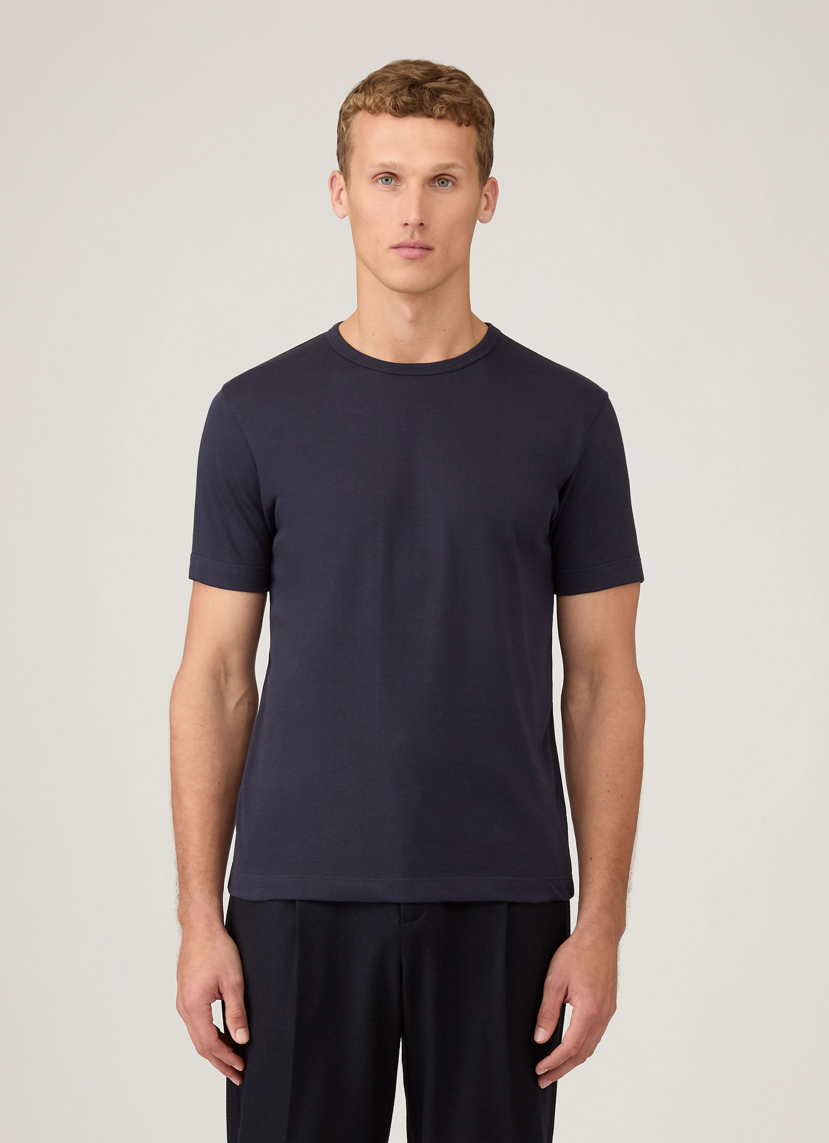 Fashionable Comfort Men's Single Jersey T-shirt in Navy