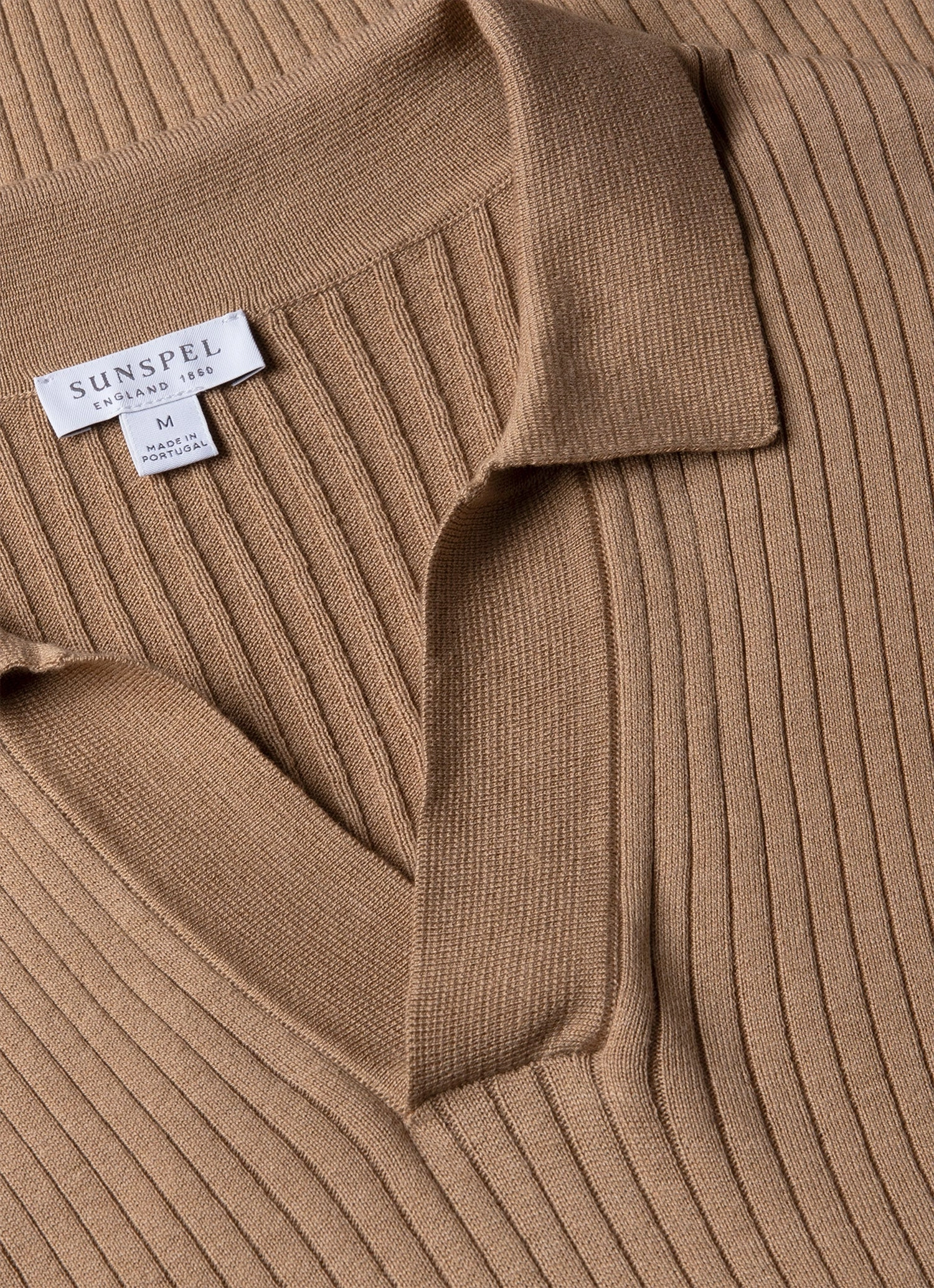 Fashionable Stylish Men's Fine Rib Silk Cotton Polo Shirt in Dune