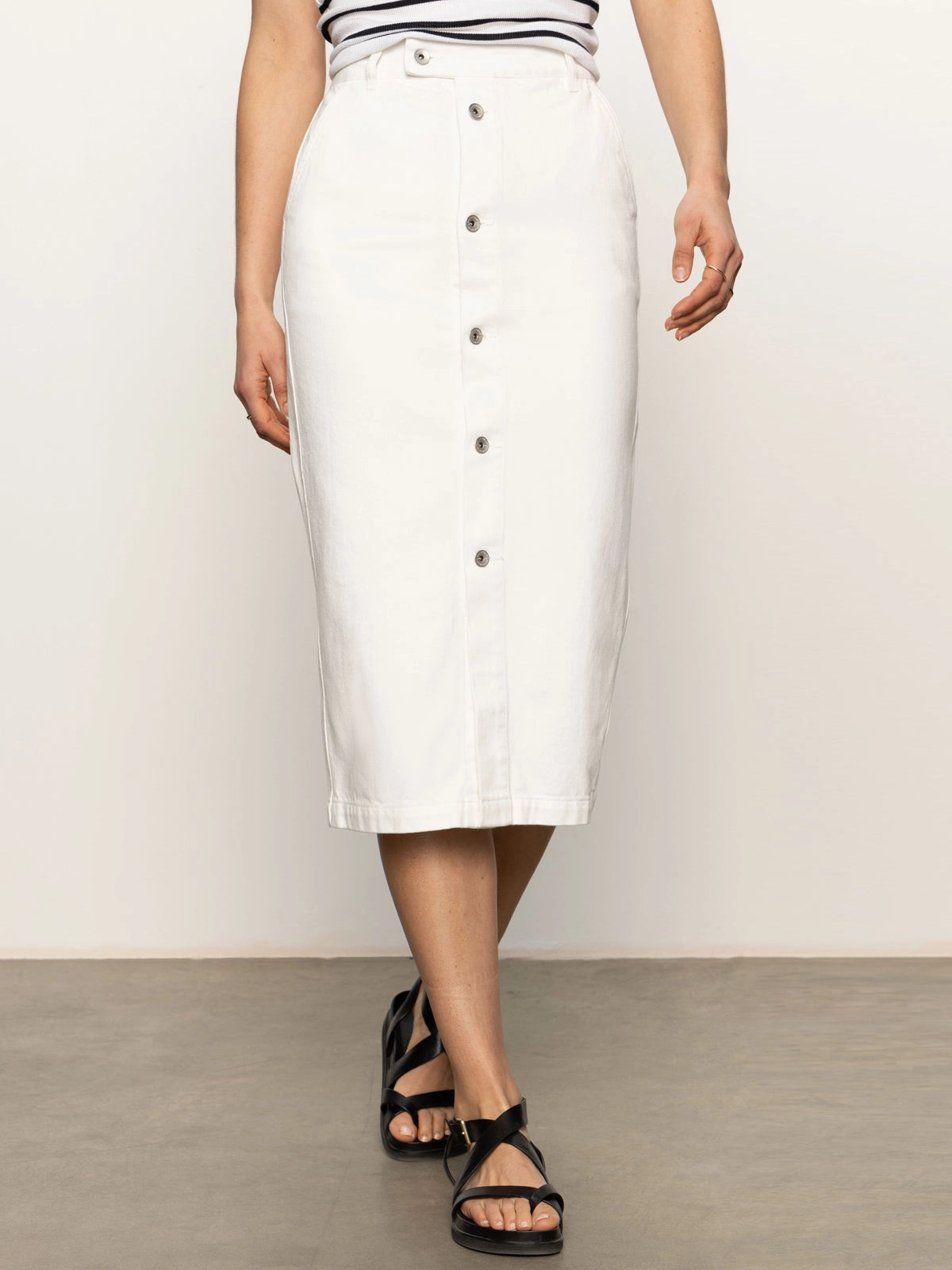 Classic Item Carrier Denim Skirt Bleached White