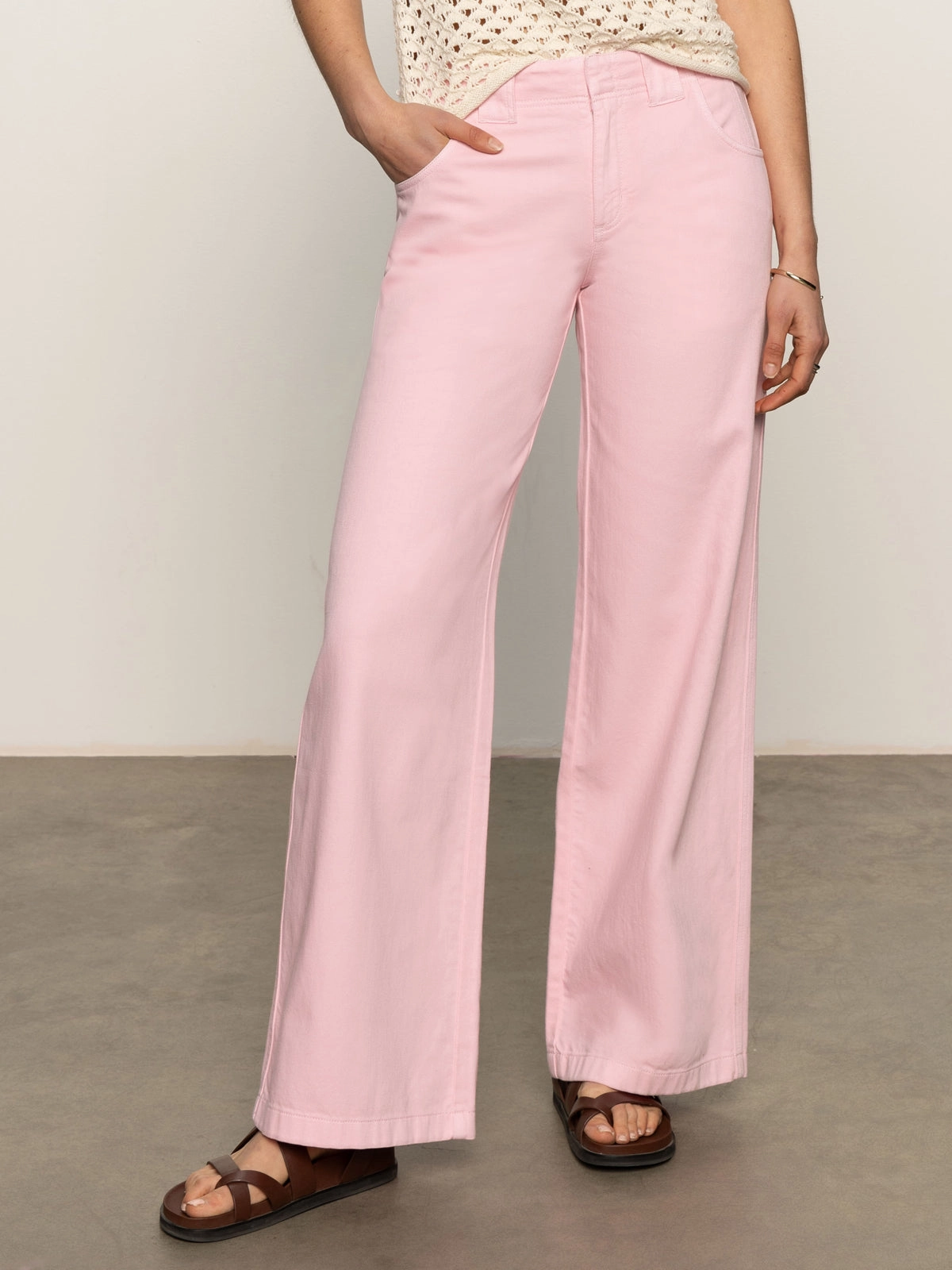 Feminine Fit Arden Wide Leg Jeans Washed Cherry Blossom