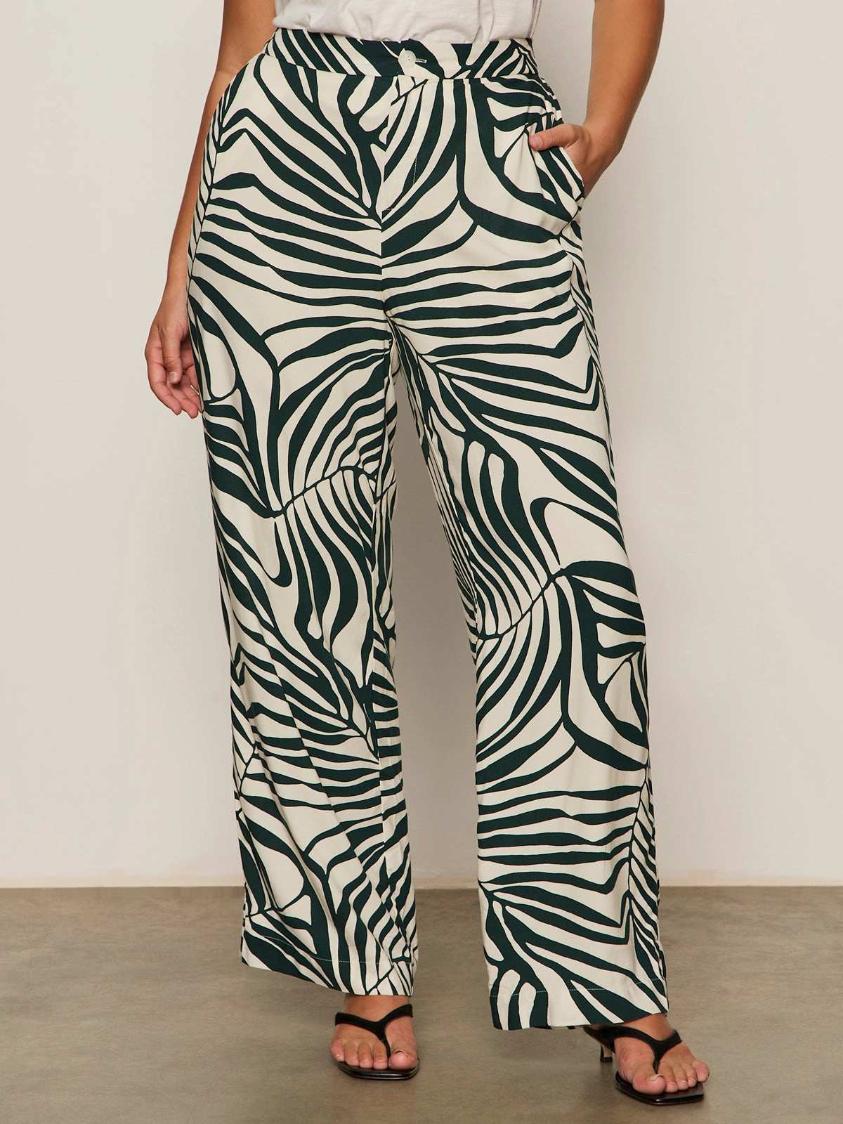 The Soft Trouser Green Oasis Extended Sizing Everyday Comfort Fleece-lined