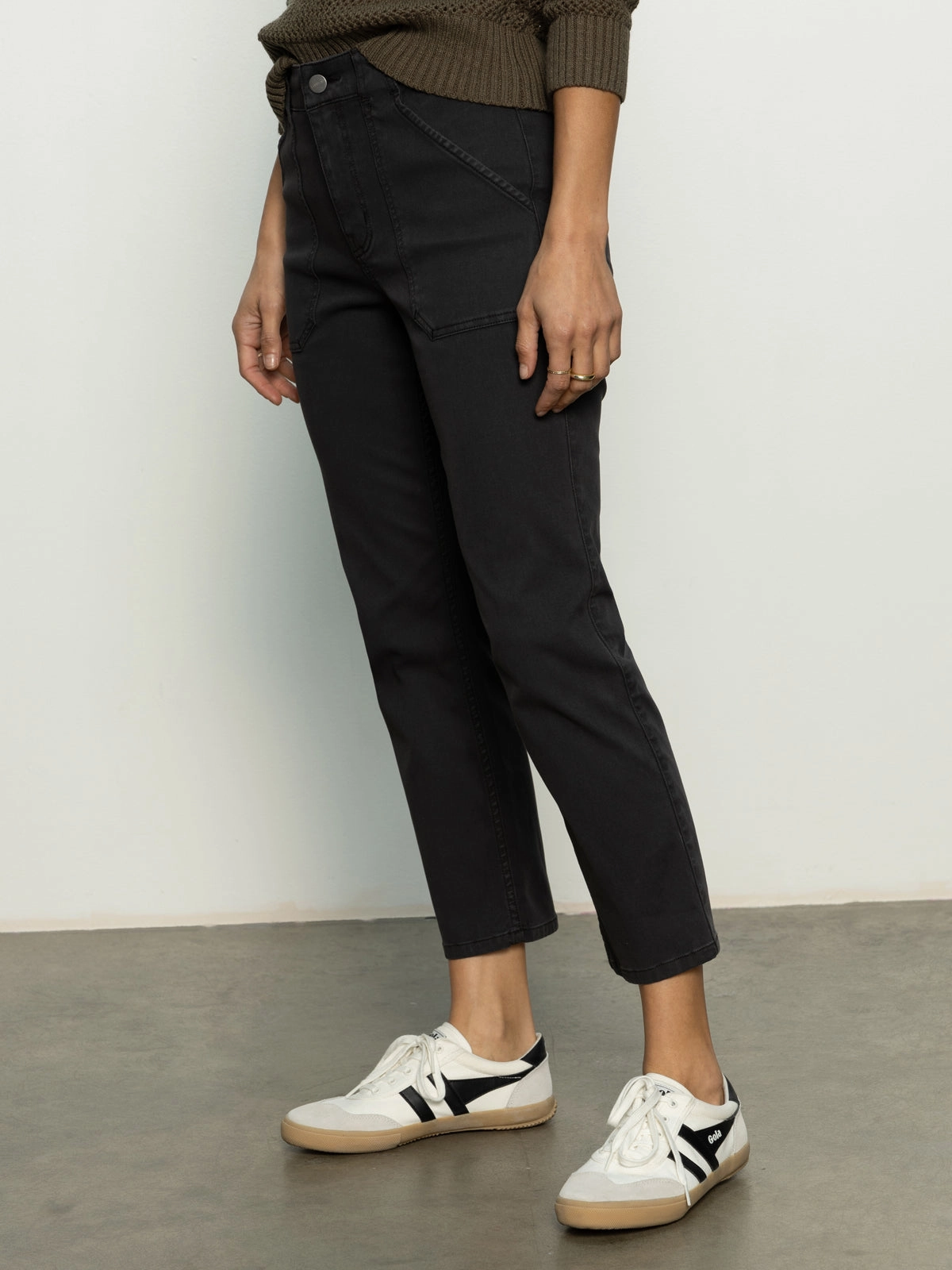 Flared Sculpted Hayden Standard Rise Straight Crop Pant Black