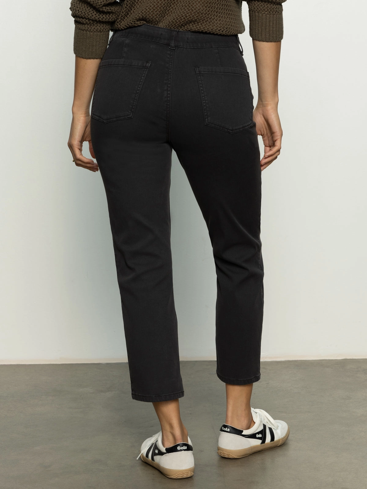 Flared Sculpted Hayden Standard Rise Straight Crop Pant Black