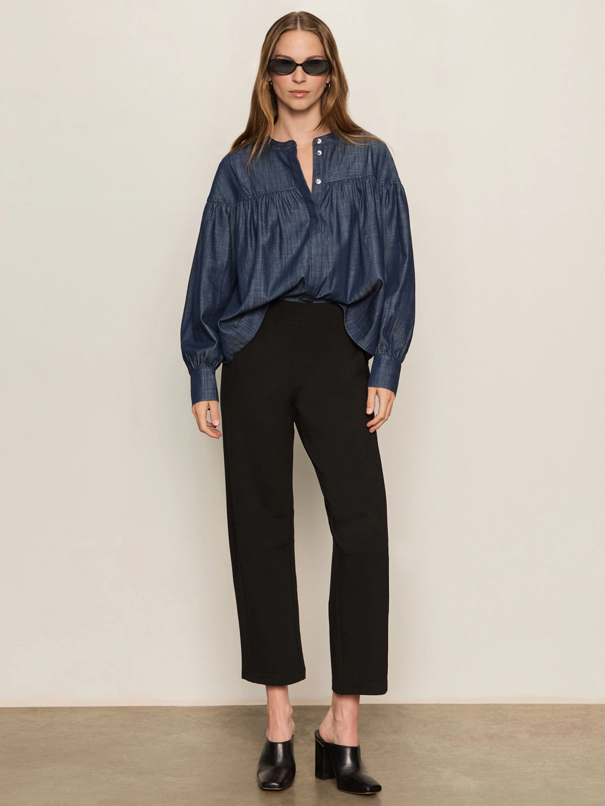 Flattering Style Ponte Barrel Trouser Black