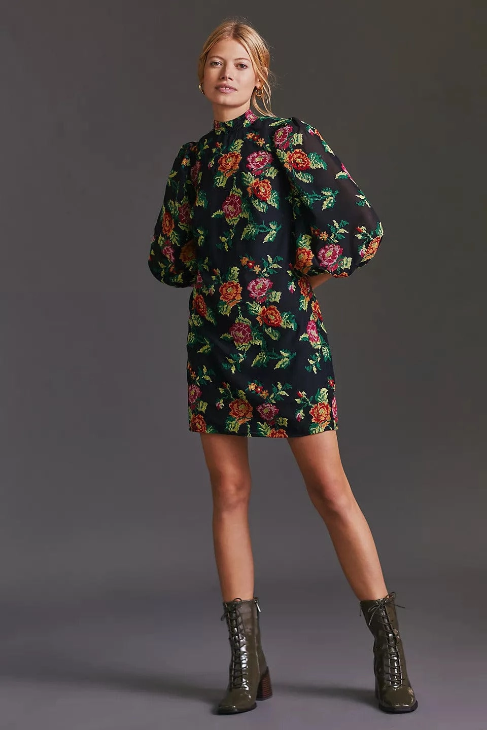 Fashionable above-the-knee gown Embroidered Mini Shift Dress - Rose