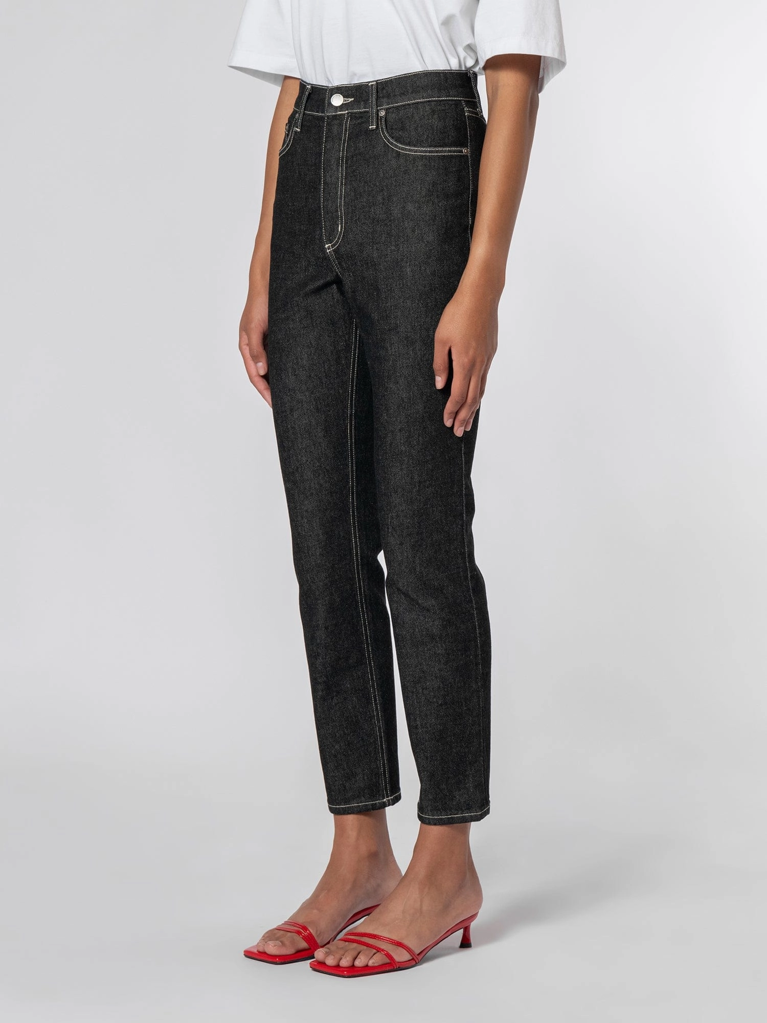 Frankie Jean Tar Luxury Mode