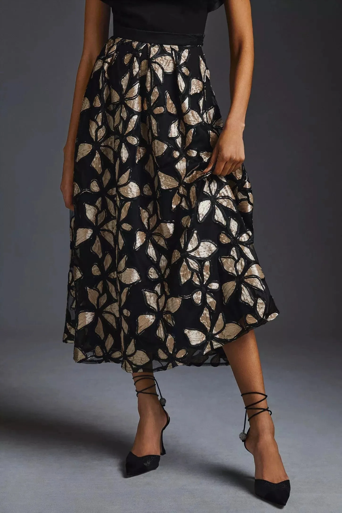 Fresh Layer Floral Applique Skirt