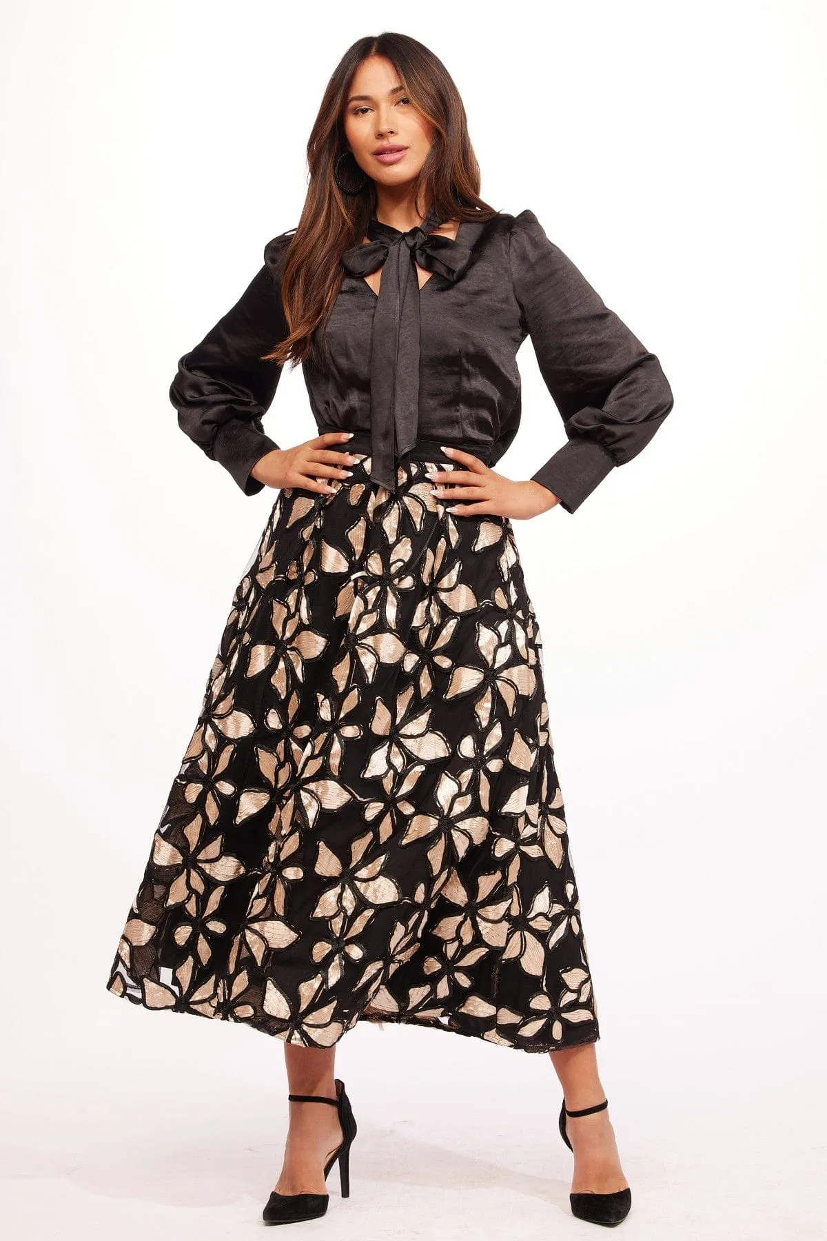 Fresh Layer Floral Applique Skirt