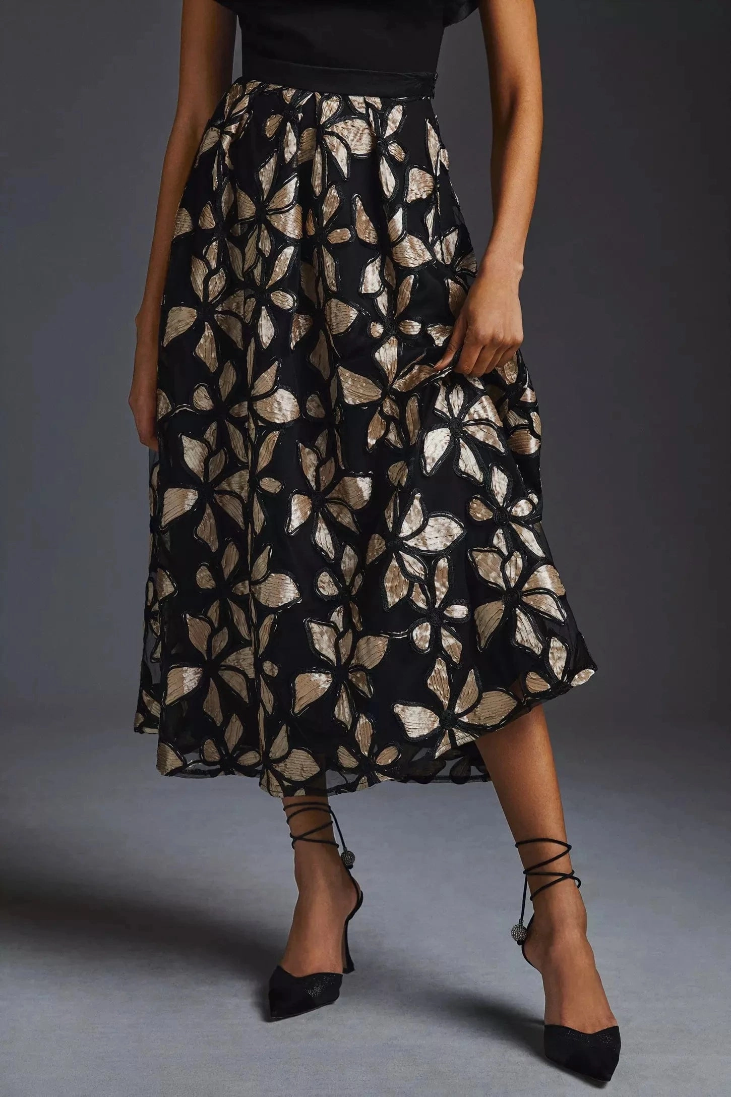 Fresh Layer Floral Applique Skirt