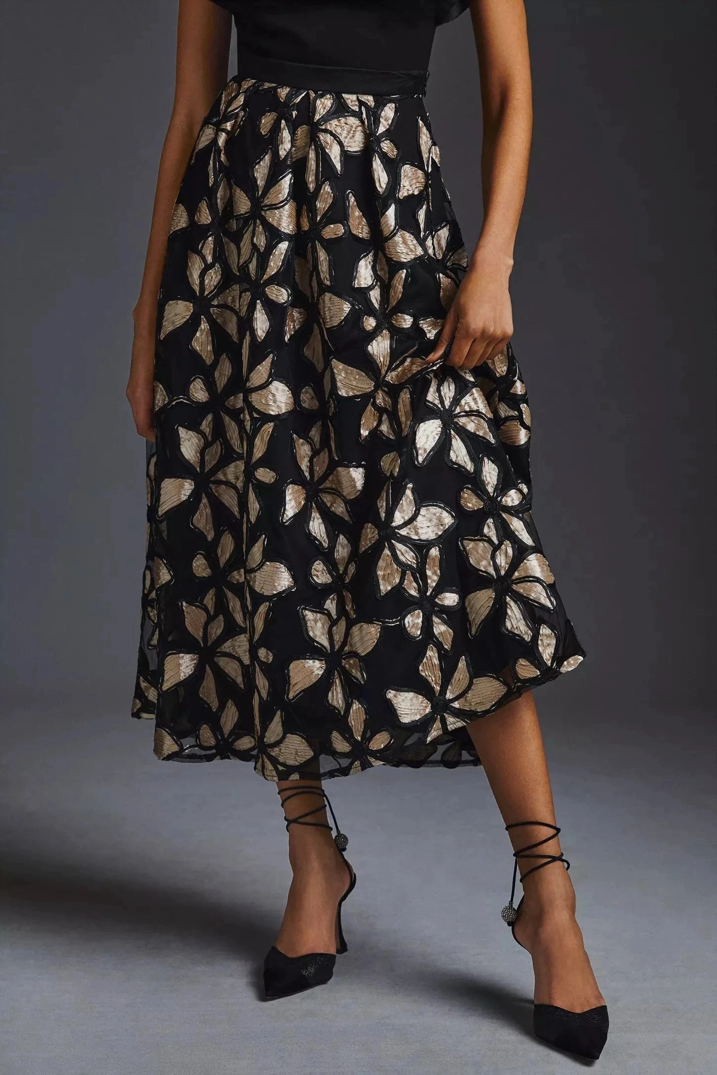 Fresh Layer Floral Applique Skirt