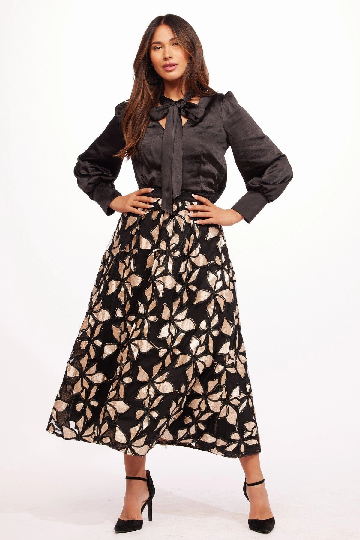 Fresh Layer Floral Applique Skirt
