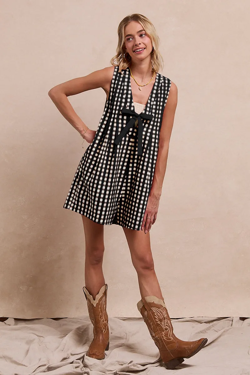 IB1575R-08 | GINGHAM WOVEN ROMPER WITH CONTRAST TIE AND BACK ZIPPER Printed design