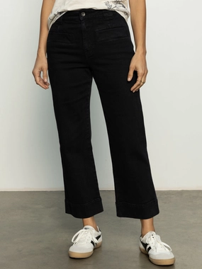 Voyage Standard High Rise Crop Pant Black Decorative stitching