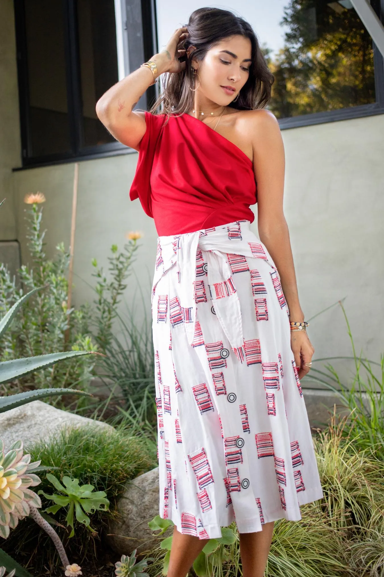 Gasper Skirt - Red Velvet Cake Subtle Detail