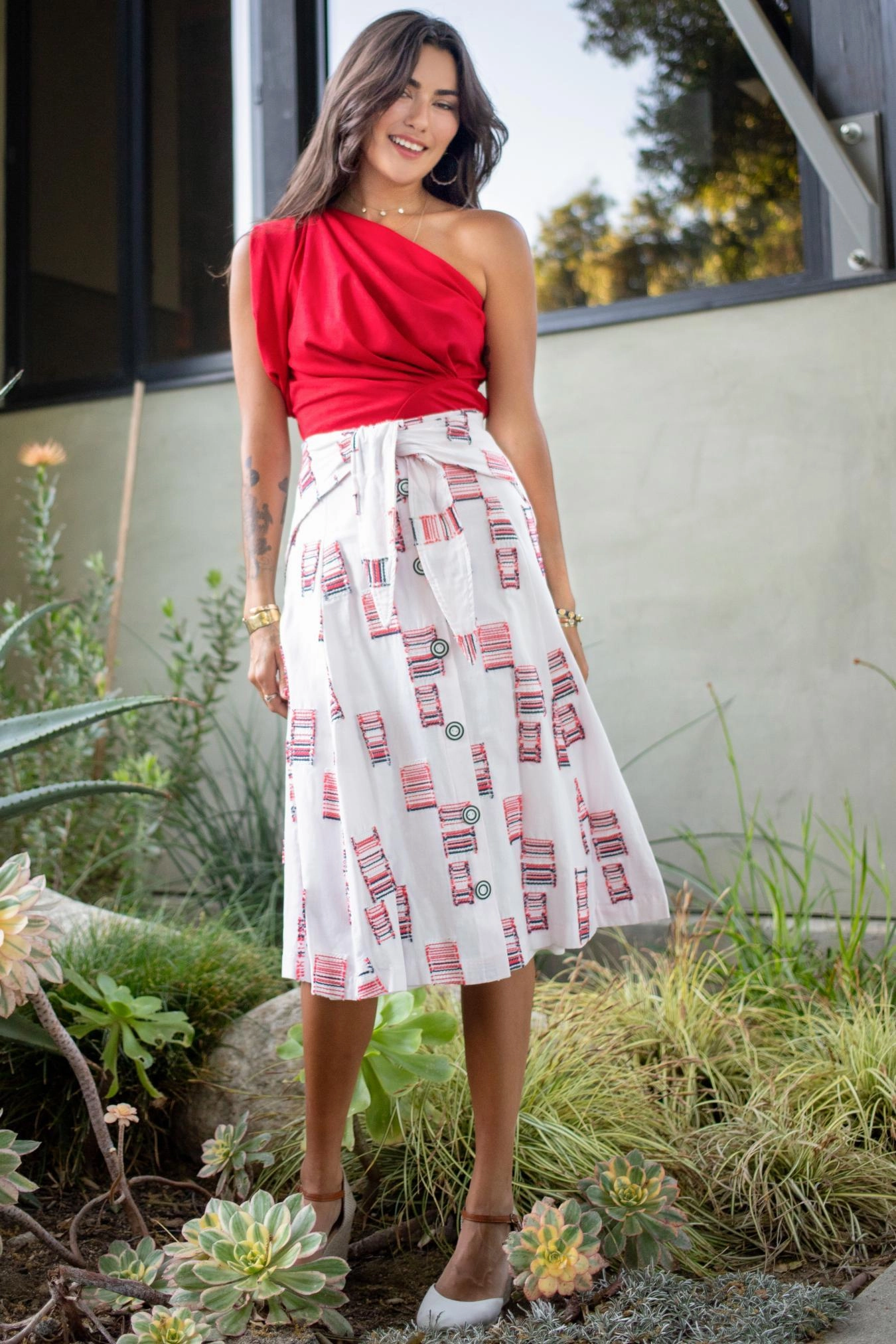 Gasper Skirt - Red Velvet Cake Subtle Detail