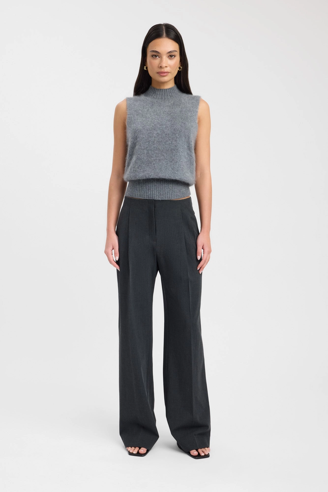 Geneva Tank figure-hiding