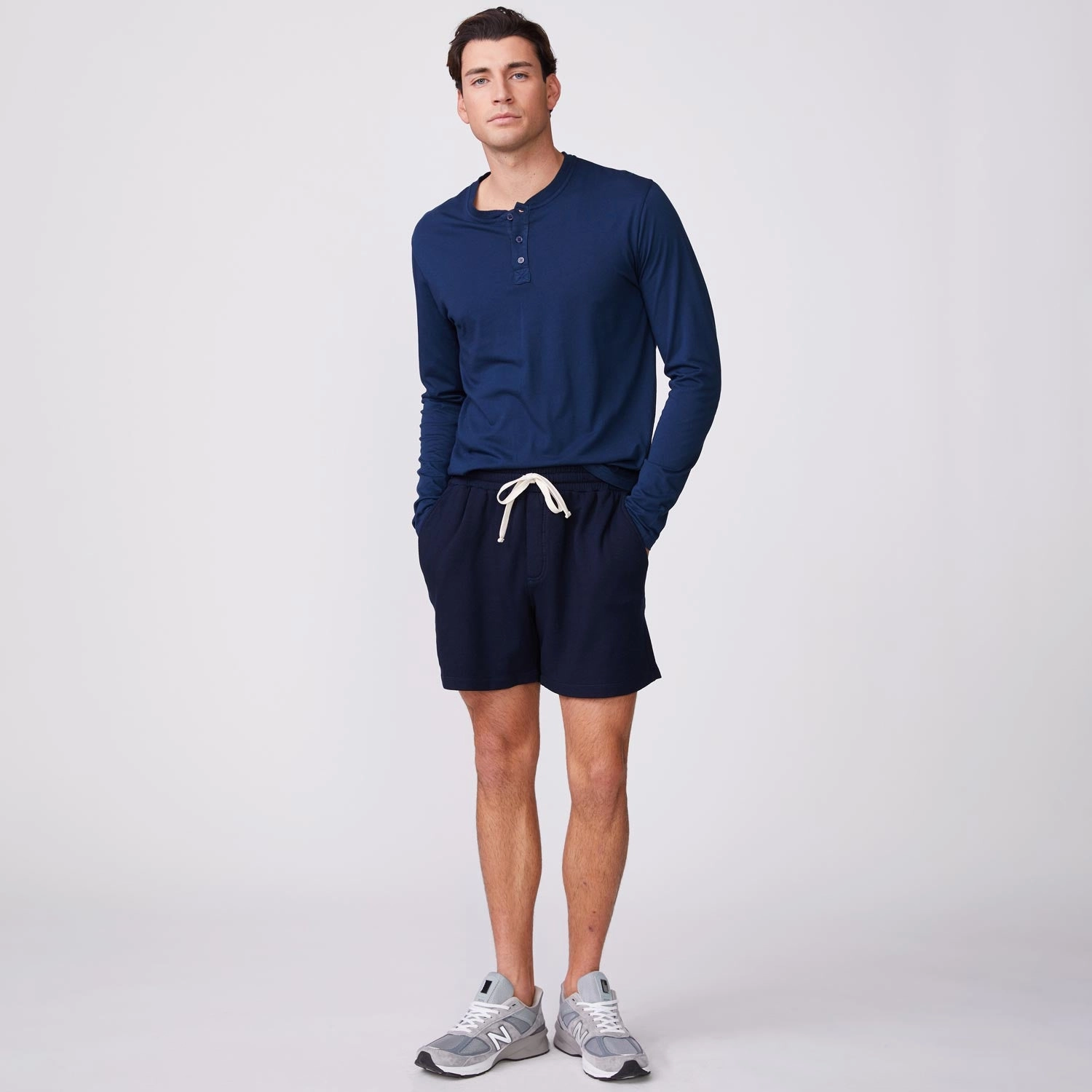 Gym Shorts Strong Essential