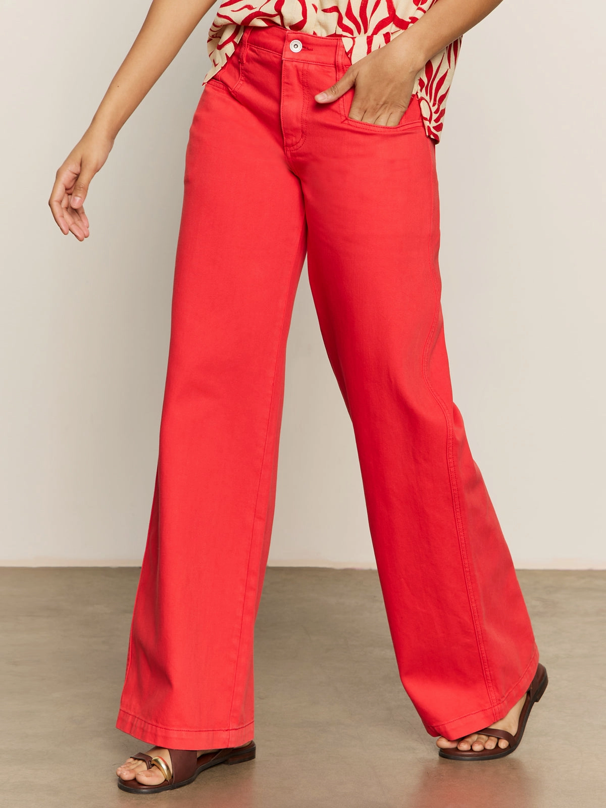 Highland Wide Leg Standard Rise Pant Cayenne Flared