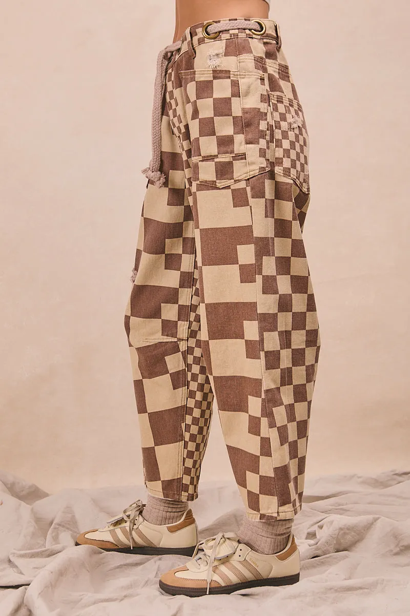 IB1537R-09 | WASHED CHECKER BOARD PRINTED BRAIDED WAIST BELT DENIM PANTS Modern Design