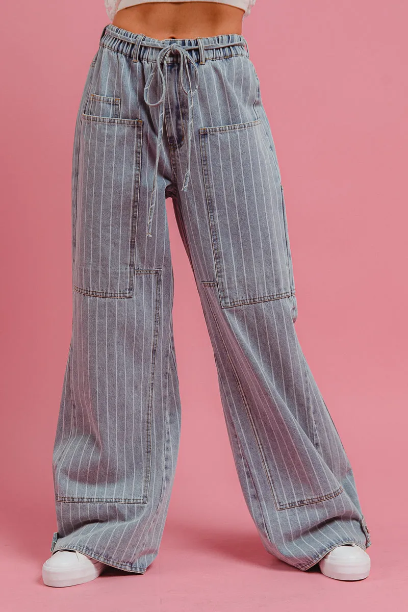 Functional Ease Core Style IB1544R-04 | WASHED STRIPE DENIM CARGO POCKET PANTS WITH WAIST TIE