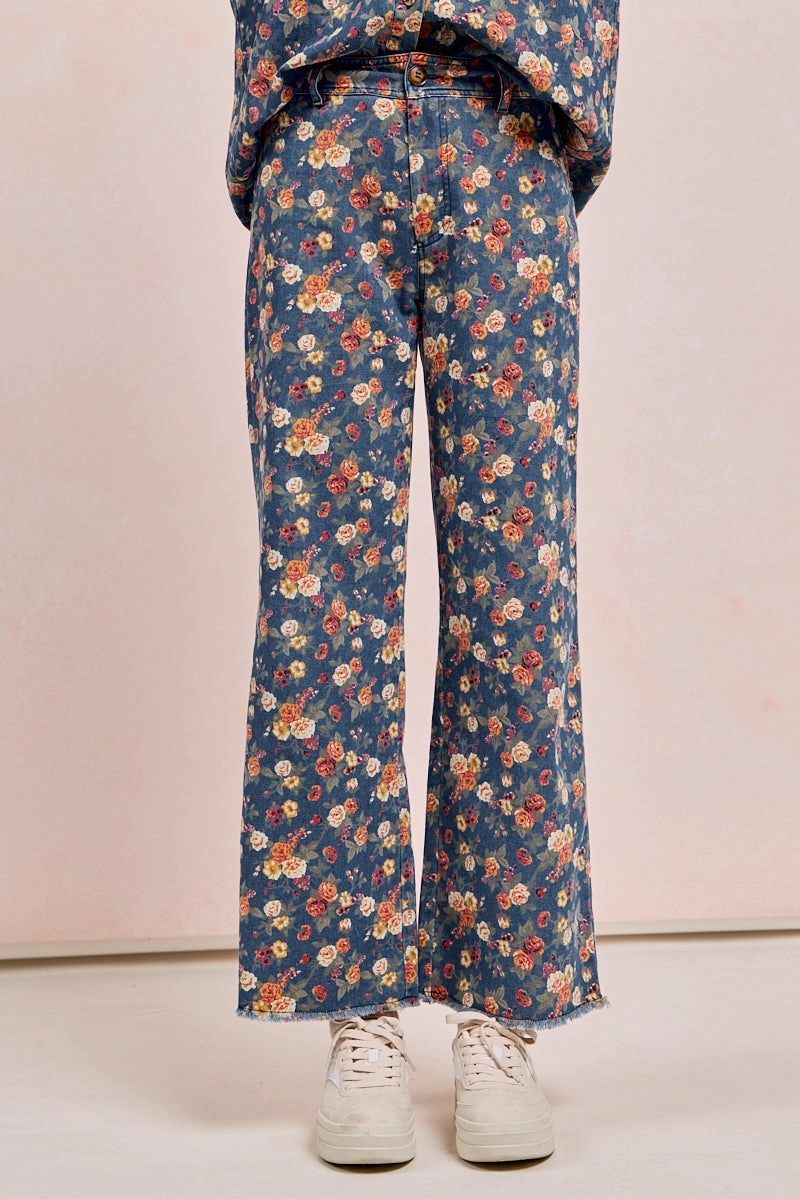 Comfy Essentials IB1708R-03 | WASHED FLORAL PRINT HIGH RISE FLARE JEANS