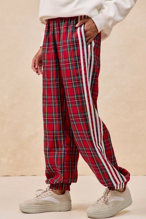 IB1741G-04 | SIDE LINES CHRISTMAS PLAID TRACK PANTS Modern-style Artistic Edge