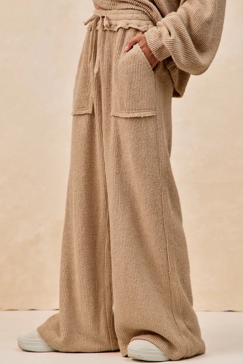 Reversible design All-day Comfort IB1744S-02 | BOUCLE RIB KNIT WIDE PANTS WITH CUT EDGE DETAIL