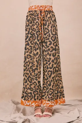 IB1773-01 | LEOPARD PRINT WITH CONTRAST BANDED WIDE PANTS Distressed finish Minimal Vibe