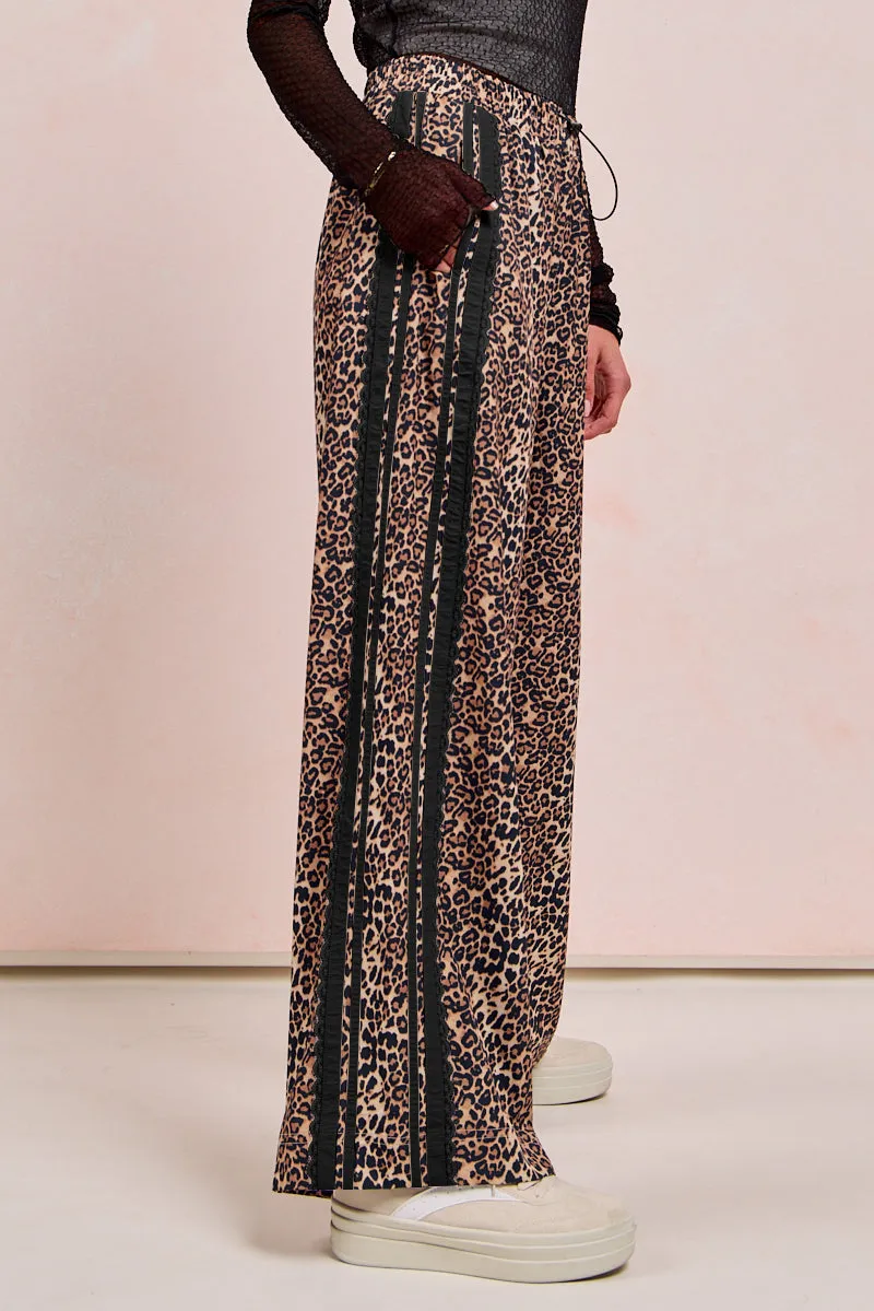 Comfy Stretch IB1806R-02 | LEOPARD PRINTED TRACK PATNS SIDE CONTRAST LACE