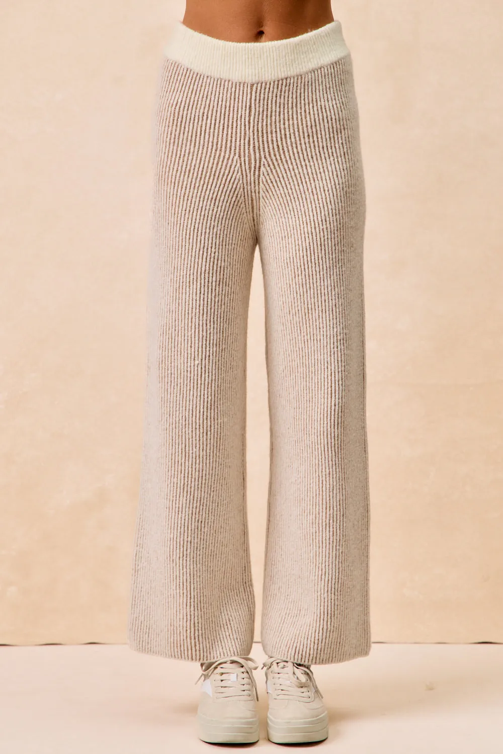 IB1813S-02 | TWO TONE RIB TEXTURED KNIT PANTS Outfit Staple