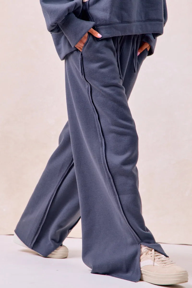 Modern Cut IB1840K-01 | SOLID FRENCH TERRY PANTS WITH CUT EDGE DETAILS