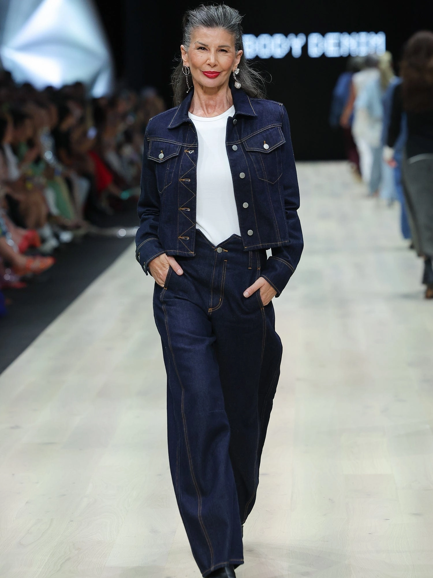 Iconic Detail Vera Tuxedo Jean Pure Blue