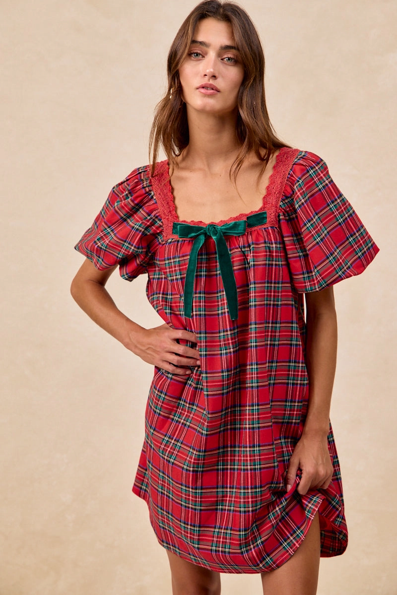 Button Chic Smart Lines ID1999S-03 | CHRISTMAS PLAID BALLOON SLEEVES SQUARED NECK DRESS