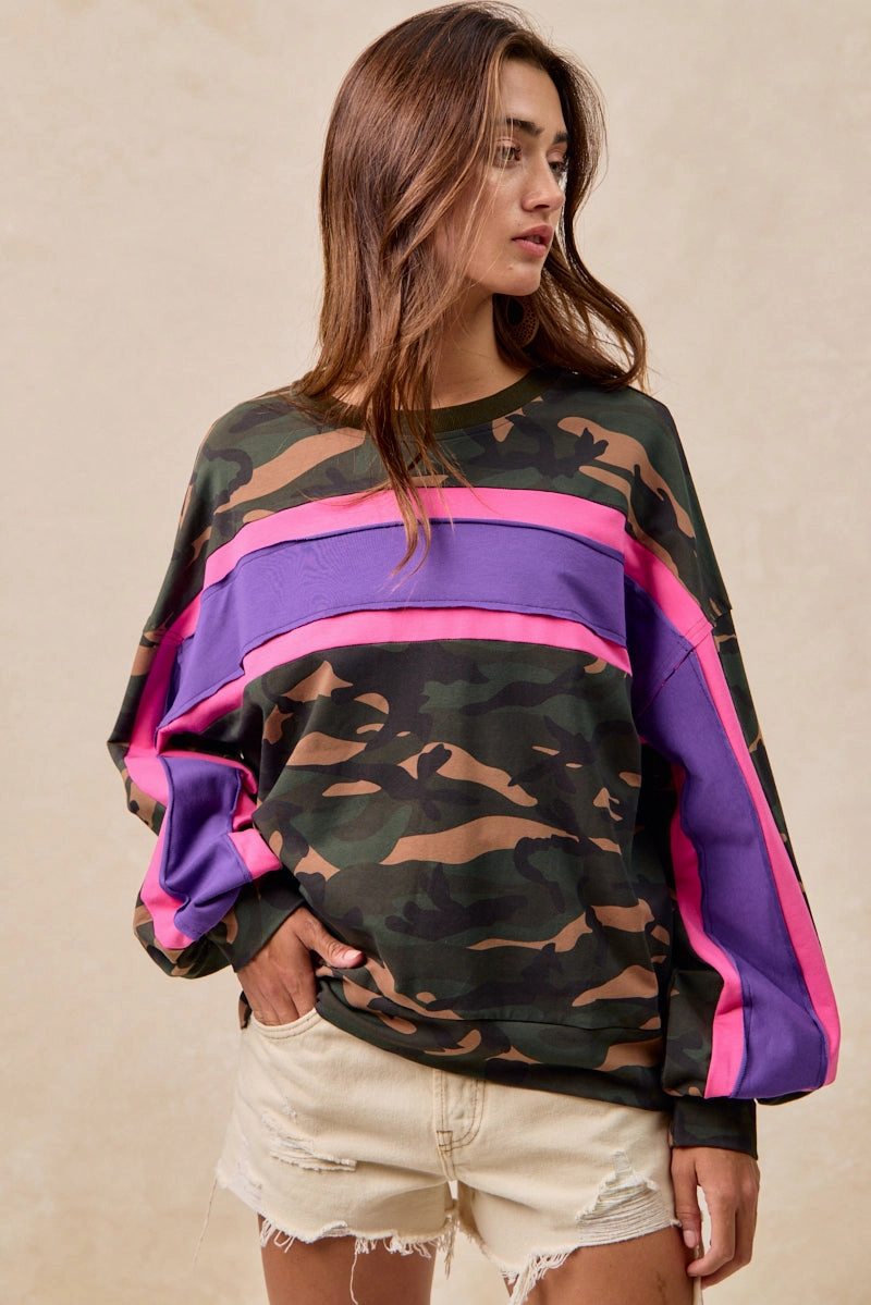 All weather Effortless Look IT1485S-03 | CAMO FRENCH TERRY COLOR BLOCK TOP WITH CUT EDGE