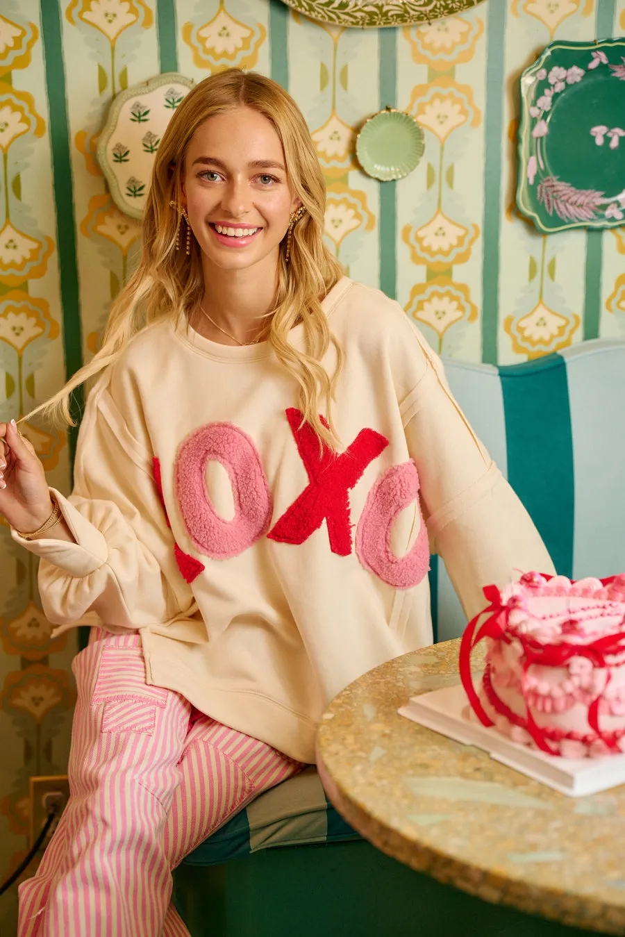 IT3426S-43 | BRUSHED TERRY XOXO FLEECE PATCHWORK TOP WITH SEAM Double Buttons