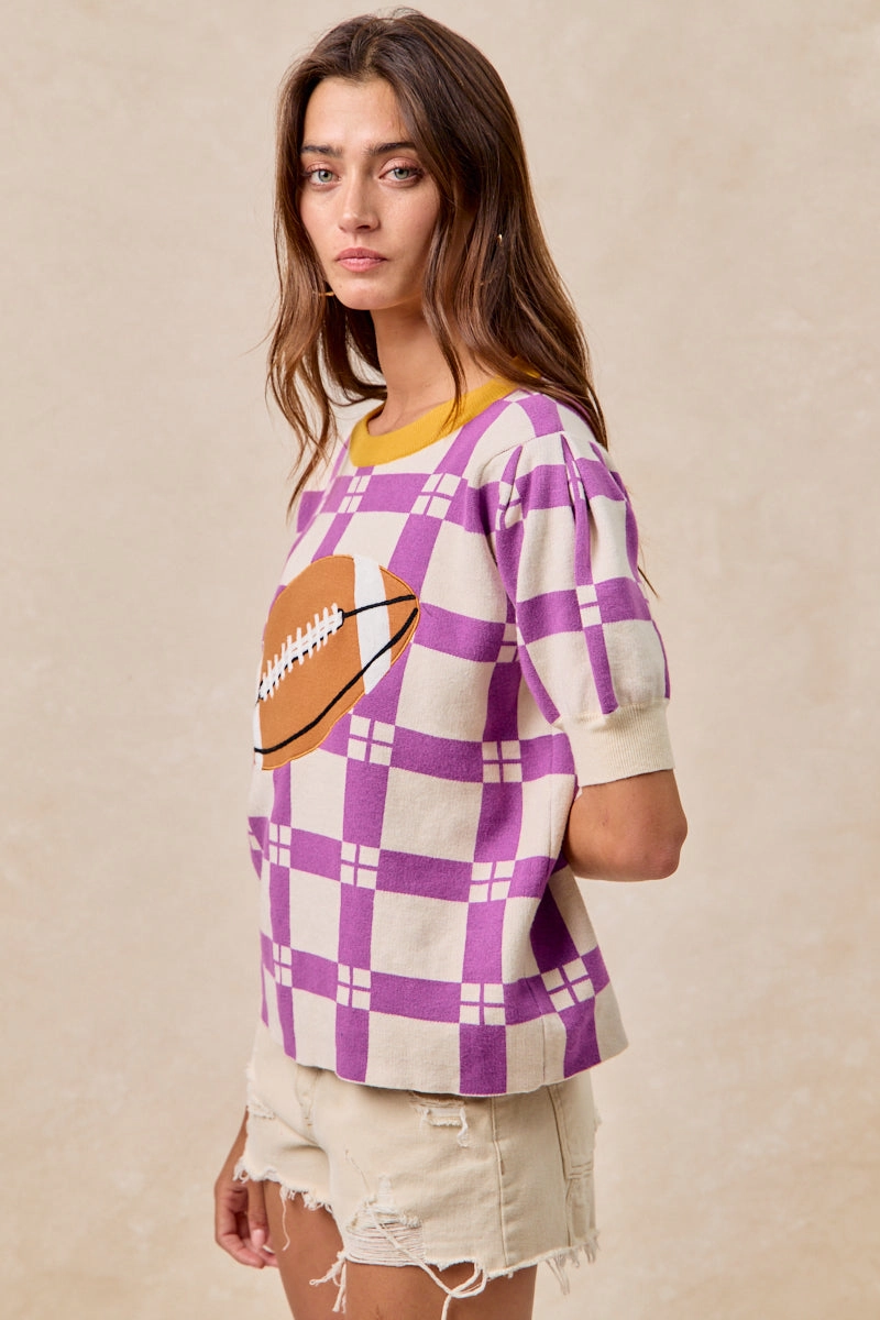 IT4410H-01 | GAMEDAY THEME CHECKER PATTERN FOOTBALL PATCHED TOP Core Ease Wardrobe Essential
