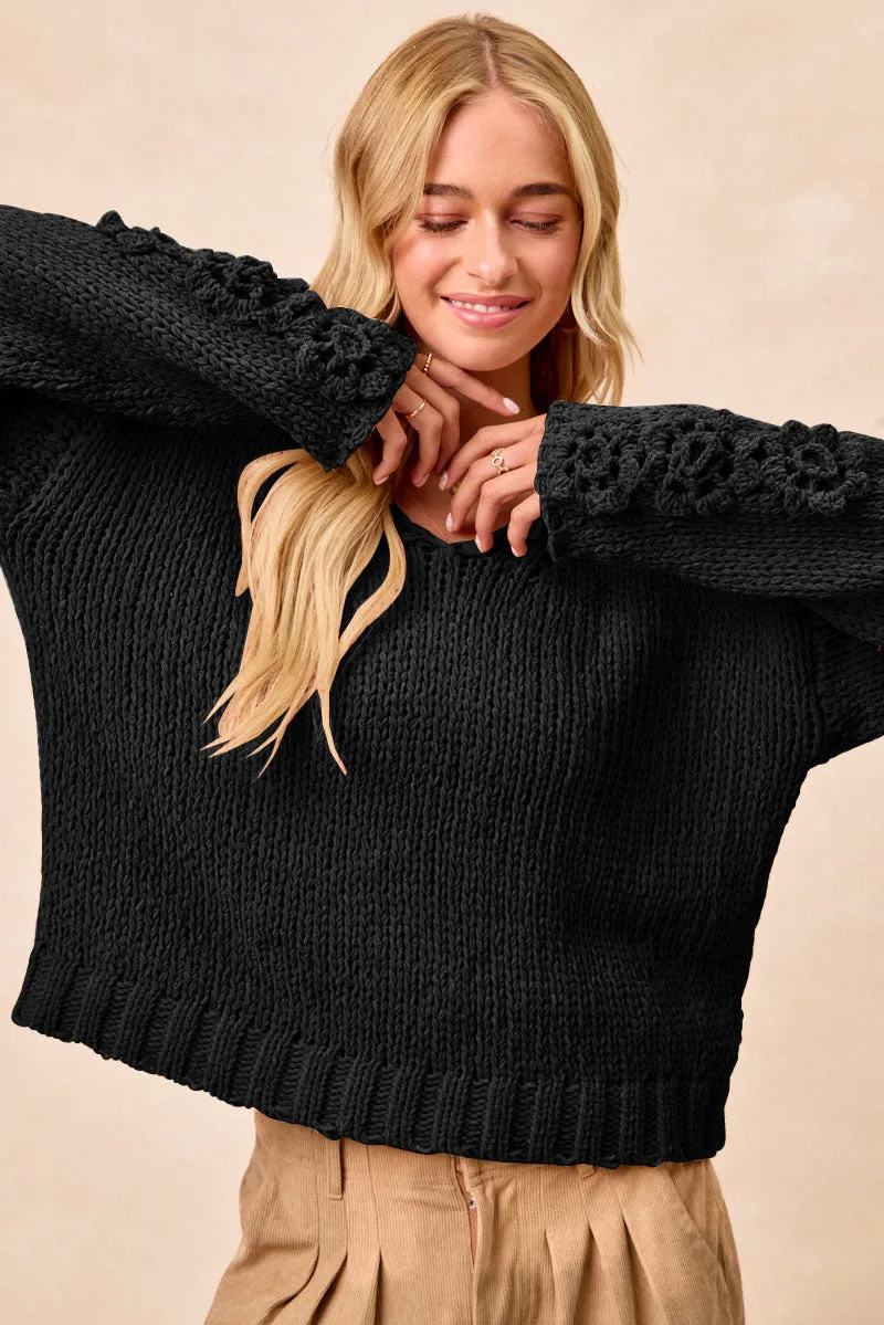 IT4521-01 | CHUNKY KNIT SWEATER TOP WITH FLOWER DETAIL SLEEVES Comfy Waistband