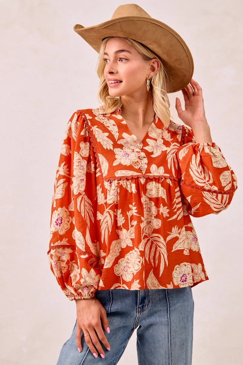 Urban Outdoor Look City Comfort IT4532S-02 | FLOWER PRINTED WOVEN TOP WITH SCALLOP TRIM DETAIL BALLOON SLEEVES