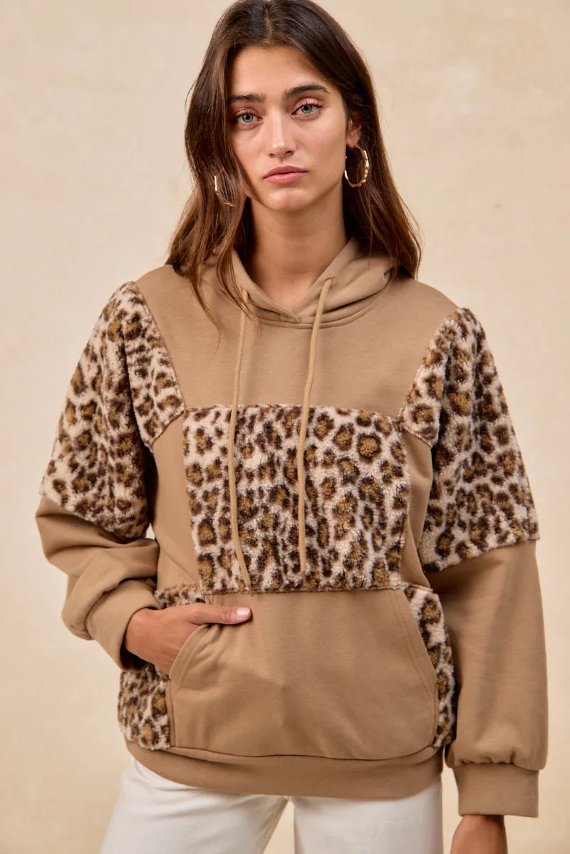 Wrinkle Resistant IT4539K-01 | FRENCH TERRY MIX AND MATCH LEOPARD SWEATSHIRTS TOP