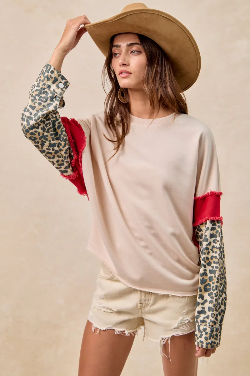 Transitional Look IT4603S-01 | FRENCH TERRY WITH LEOPARD SLEEVES TOP