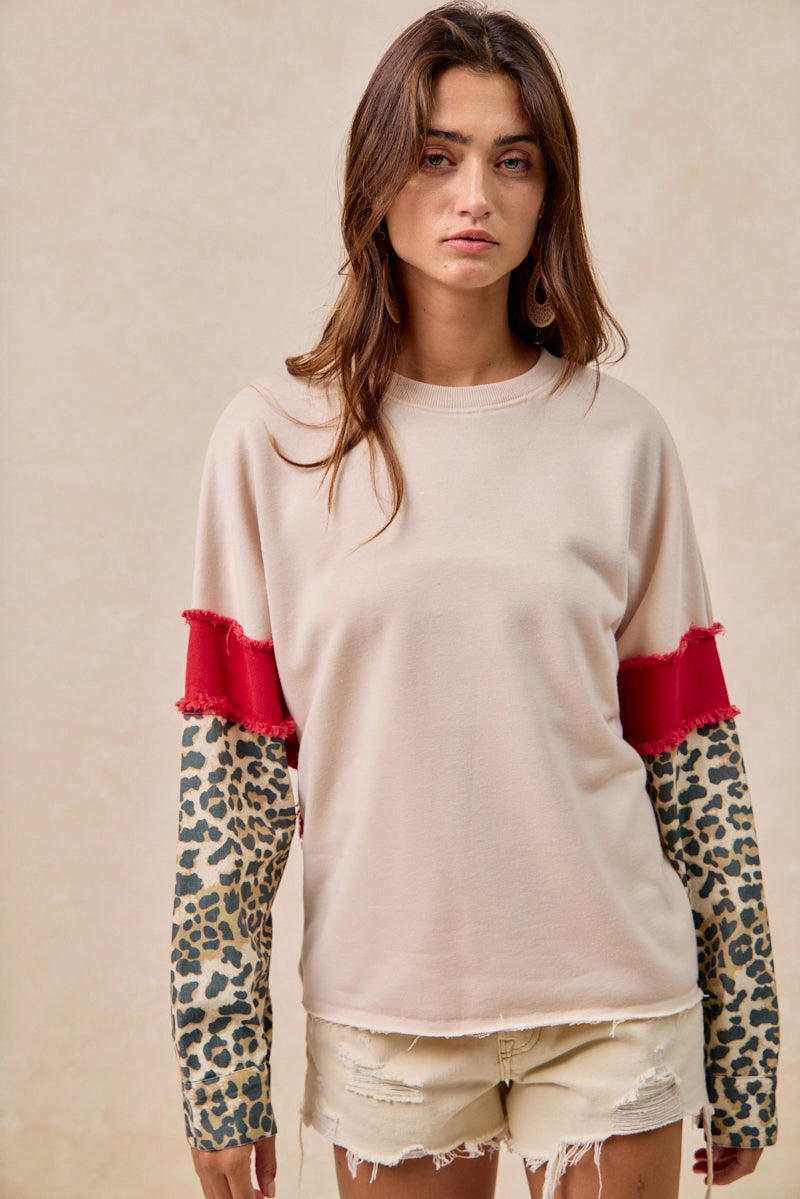 IT4603S-01 | FRENCH TERRY WITH LEOPARD SLEEVES TOP Outdoor Use