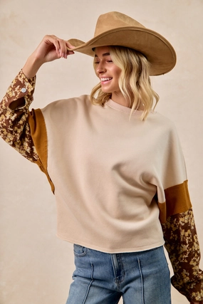 Relax Fit IT4603S-04 | FRENCHTERR WITH FLORAL CORDUROY SLEEVES TOP