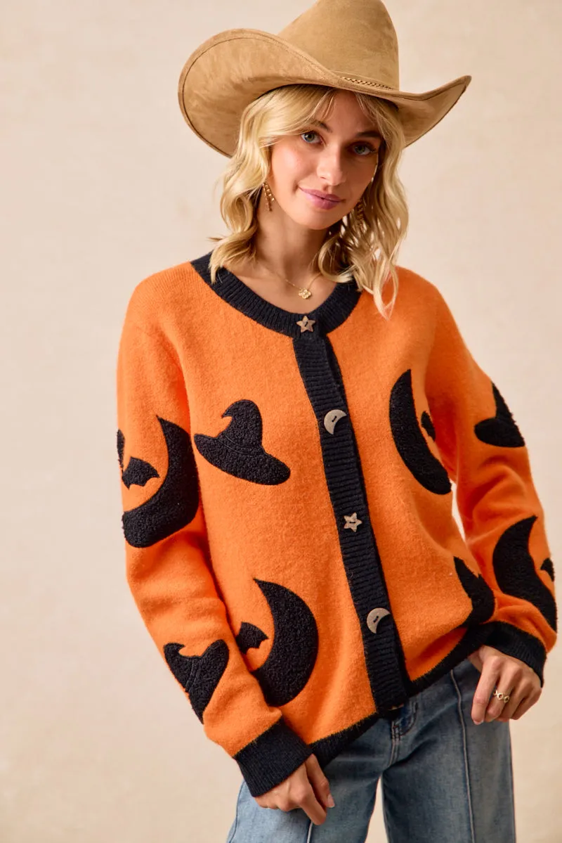 Transitional Look IT4652H-01 | HALLOWEEN WITCH HAT MOON BAT ARTWORK CARDIGAN